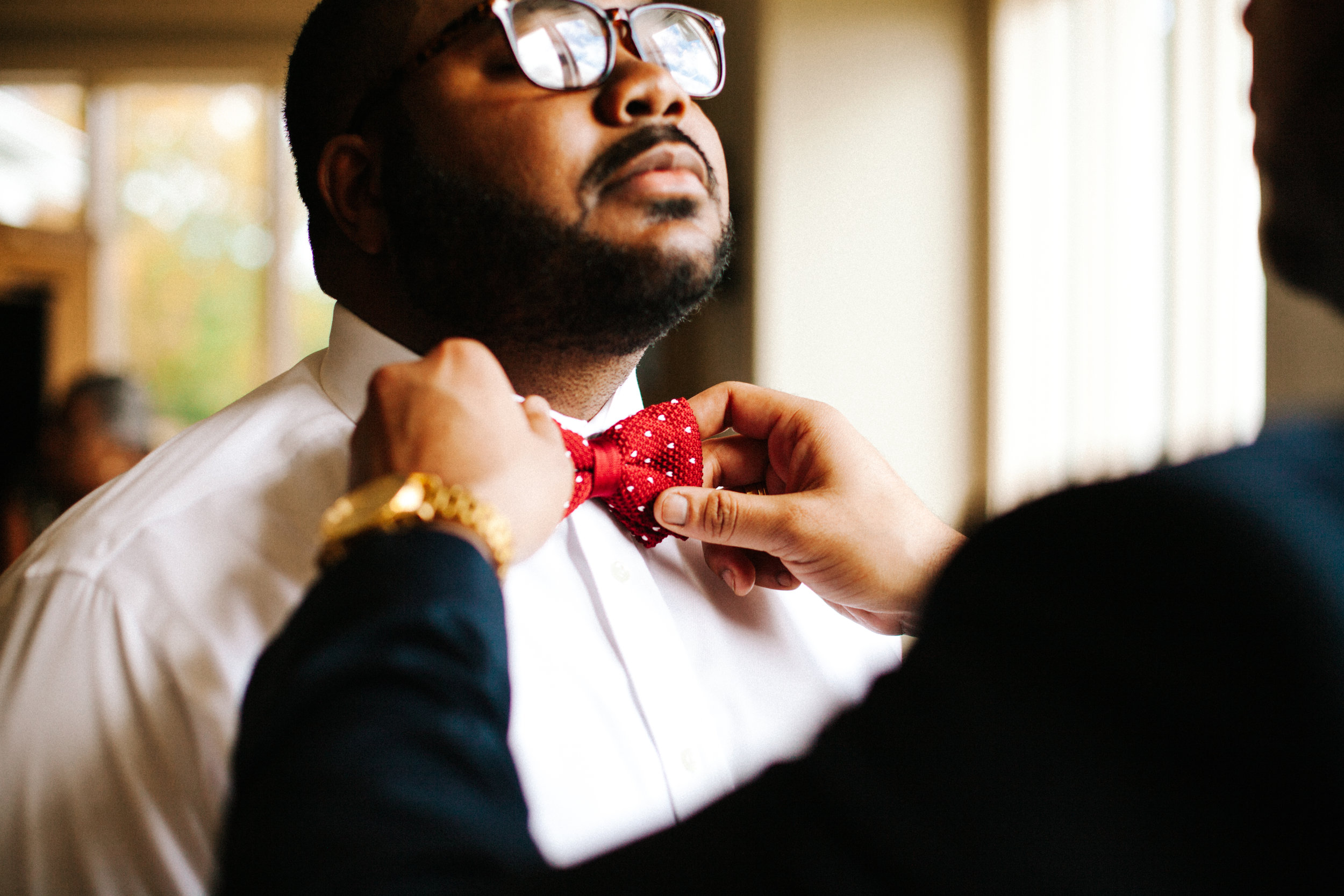  Hope Valley Country Club, Raleigh NC | Fall wedding | Groom’s getting ready photos | Marina Rey Photography 