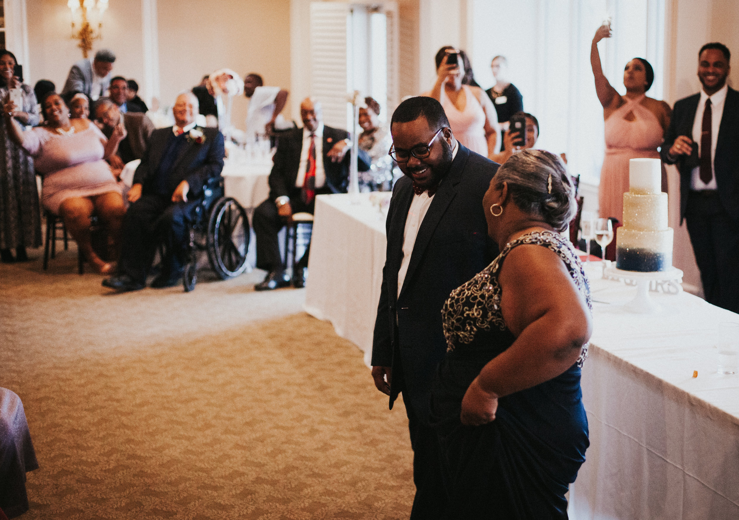  Hope Valley Country Club, Raleigh NC | Fall wedding | Wedding reception photos | Mother-Son dance photos | Marina Rey Photography 