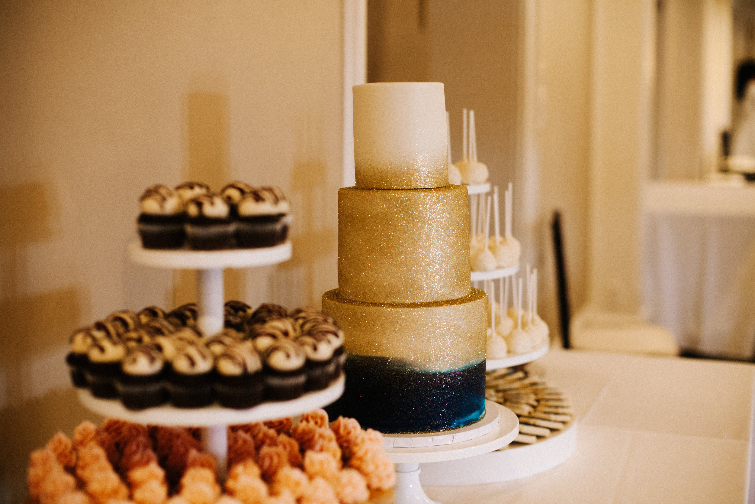  Hope Valley Country Club, Raleigh NC | Fall wedding | Wedding reception photos | Wedding cake | Marina Rey Photography 